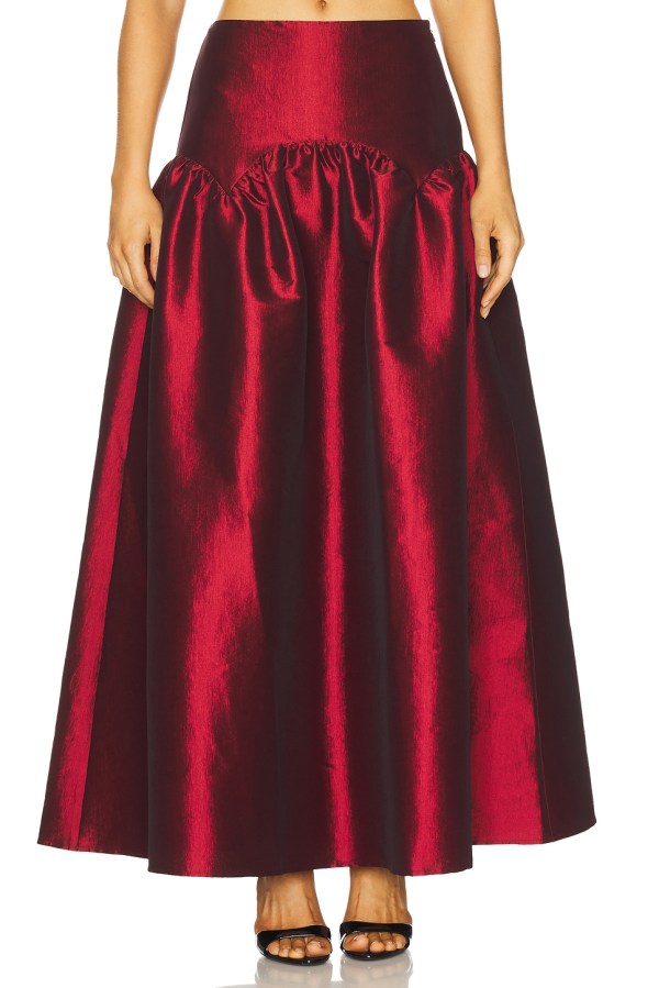 What to Wear to 'Wuthering Heights' Movie Date Night